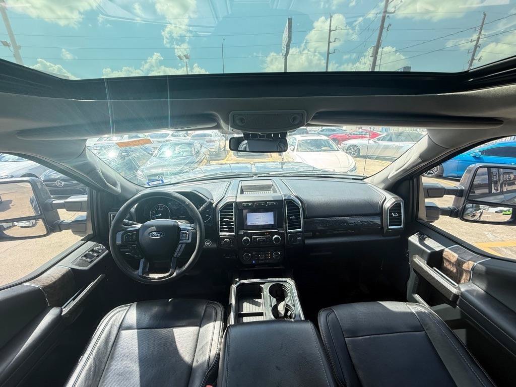 Used 2018 Ford F250 Lariat w/ Lariat Ultimate Package AWD/4WD image 24