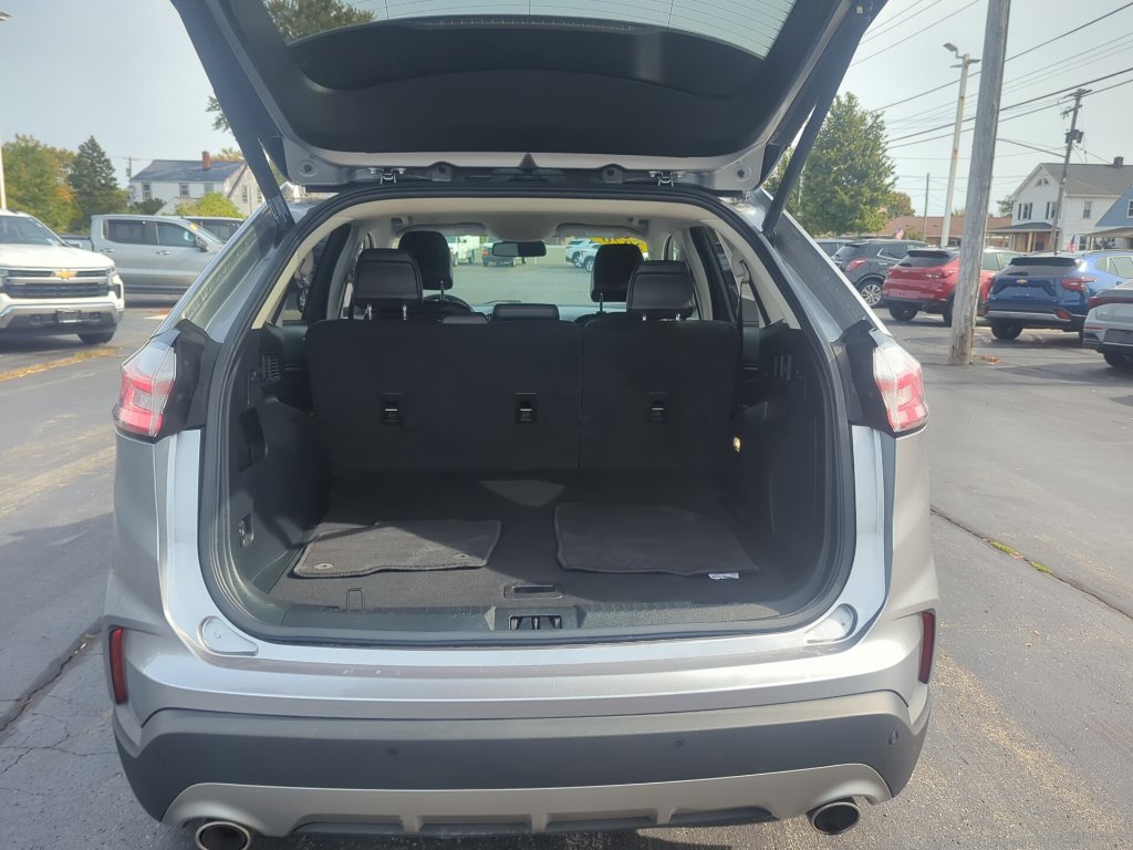 Used 2020 Ford Edge Titanium AWD/4WD image 17