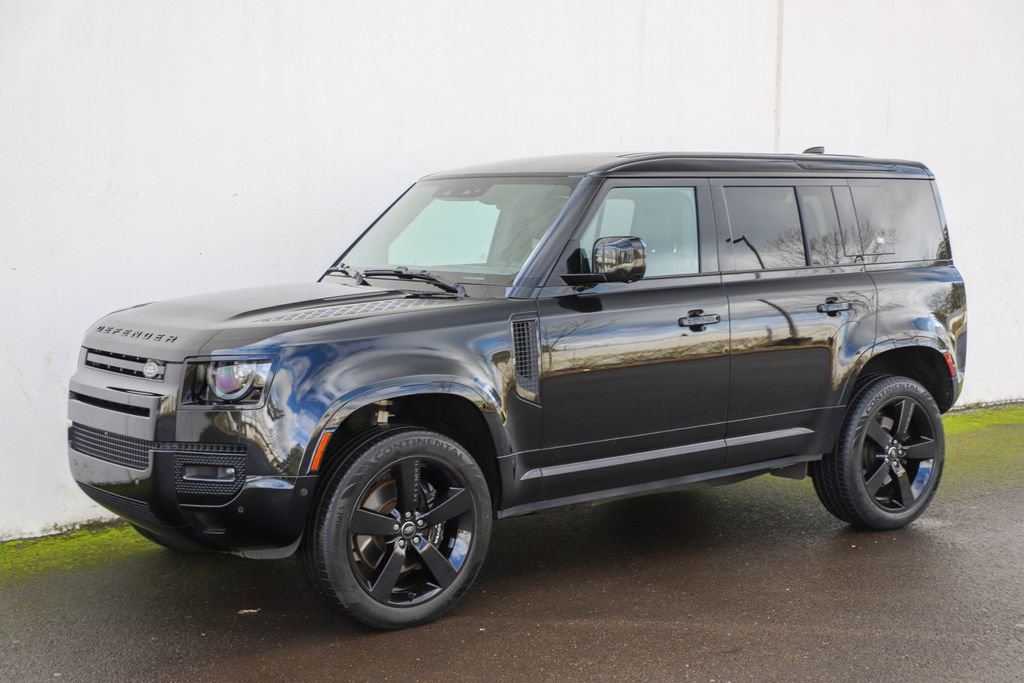 Used 2024 Land Rover Defender 110 V8 AWD/4WD image 17