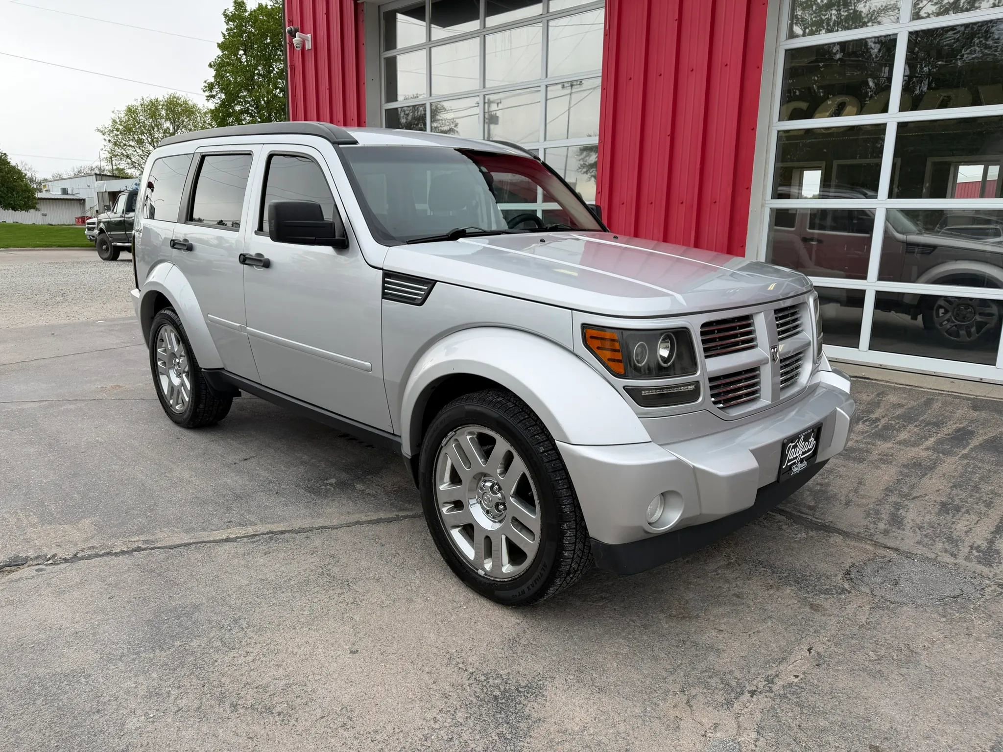 Used 2011 Dodge Nitro Heat w/ Popular Equipment Group AWD/4WD image 2