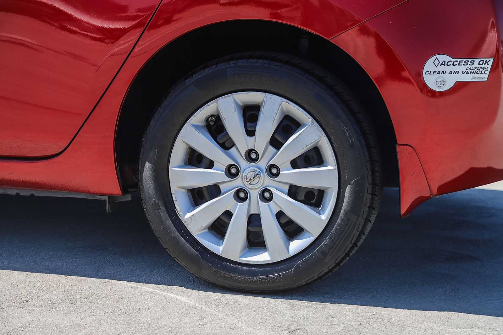 Used 2013 Nissan Leaf S FWD image 12