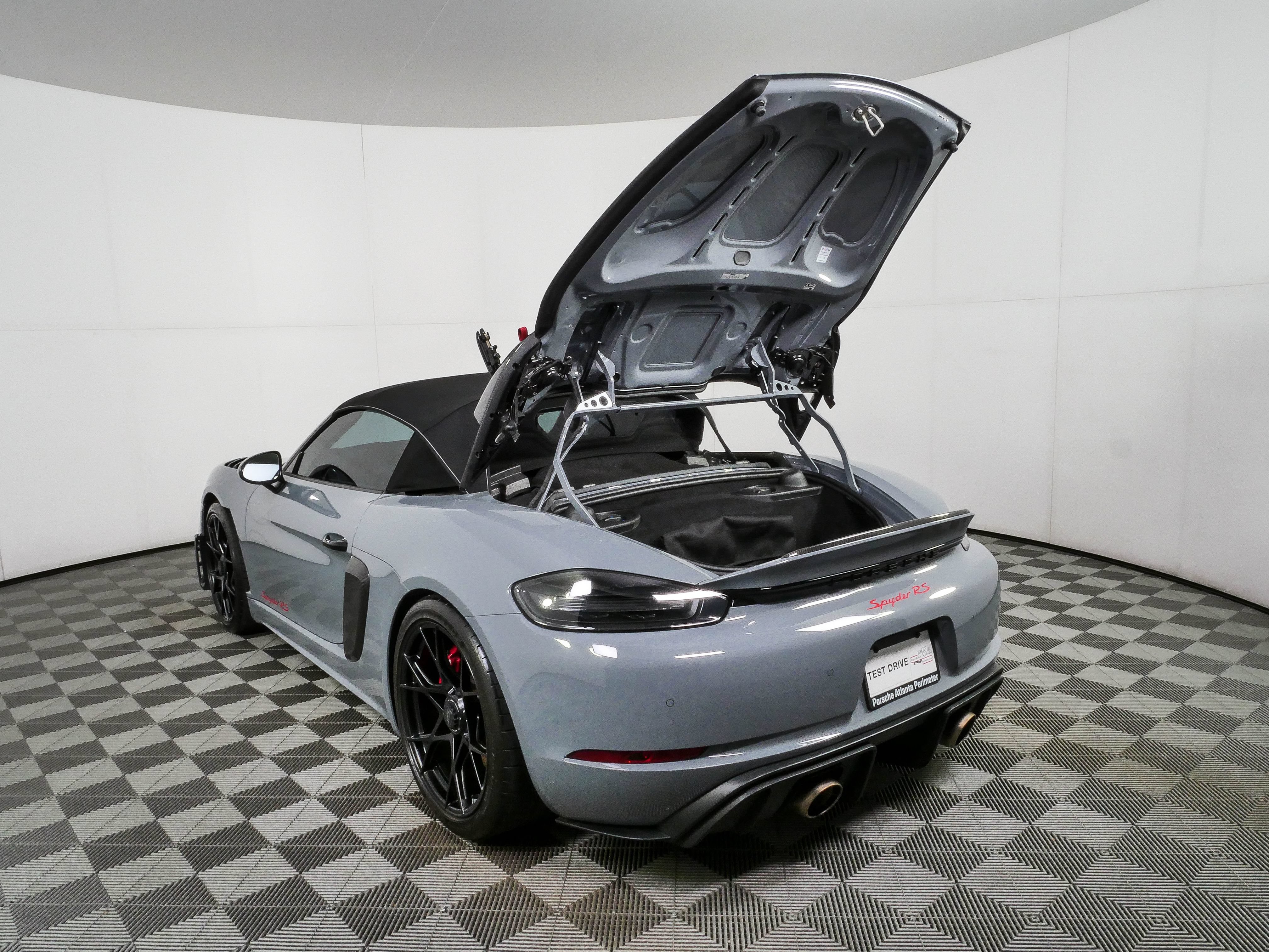 Certified 2024 Porsche 718 Boxster Spyder RS w/ Weissach Package RWD image 31