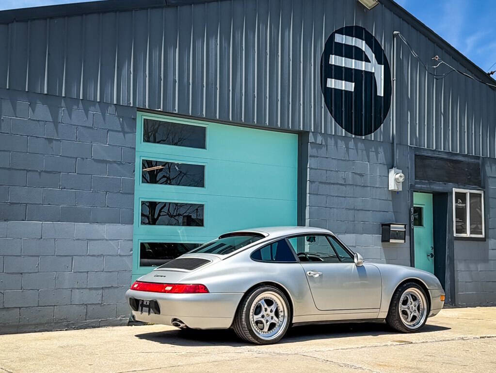Used 1997 Porsche 911 Carrera RWD image 11