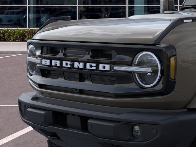 New 2026 Ford Bronco Outer Banks AWD/4WD image 19