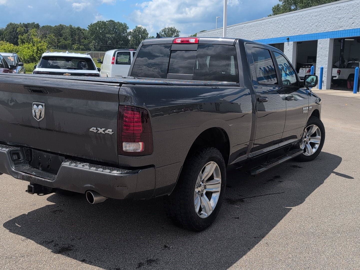 Used 2016 RAM 1500 Sport w/ Convenience Group AWD/4WD image 7