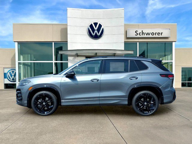 New 2026 Volkswagen Tiguan SE R-Line