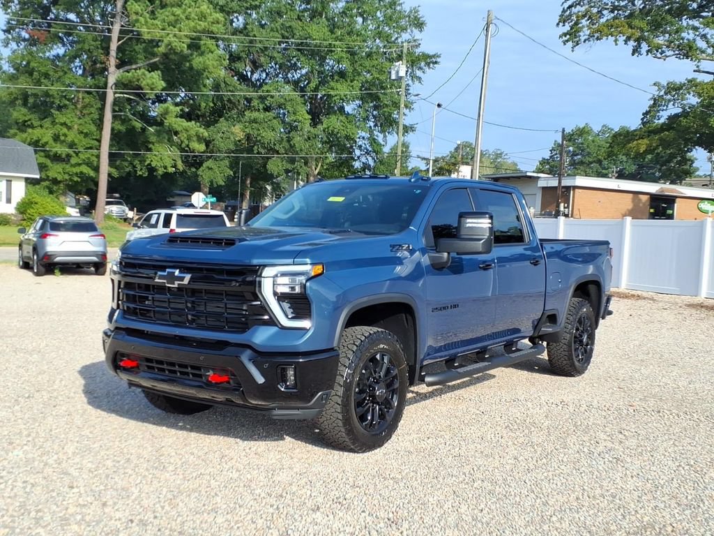 New 2026 Chevrolet Silverado 2500 LTZ w/ LTZ Plus Package AWD/4WD image 3