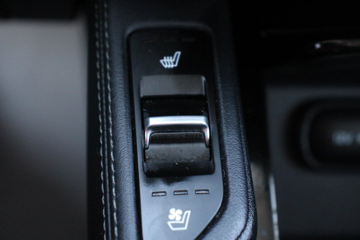 Used 2020 Kia Telluride EX FWD image 29