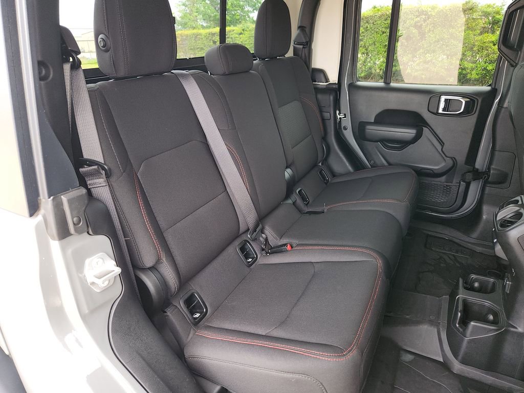 Used 2023 Jeep Gladiator Rubicon w/ Trailer Tow Package image 18