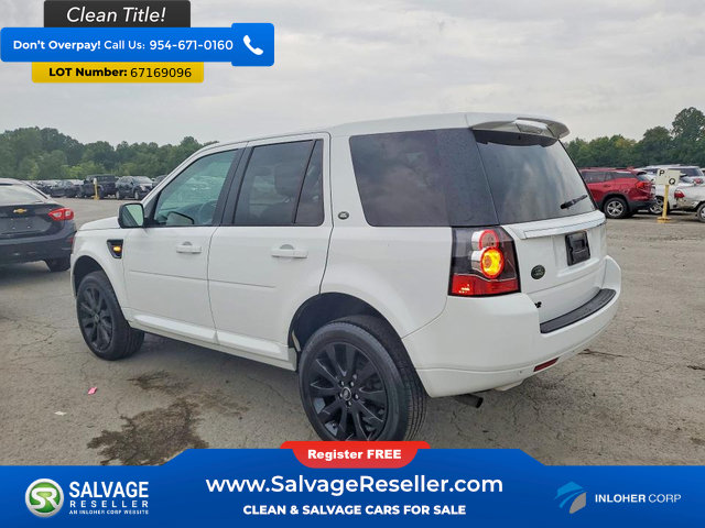 Used 2015 Land Rover LR2 AWD/4WD image 3