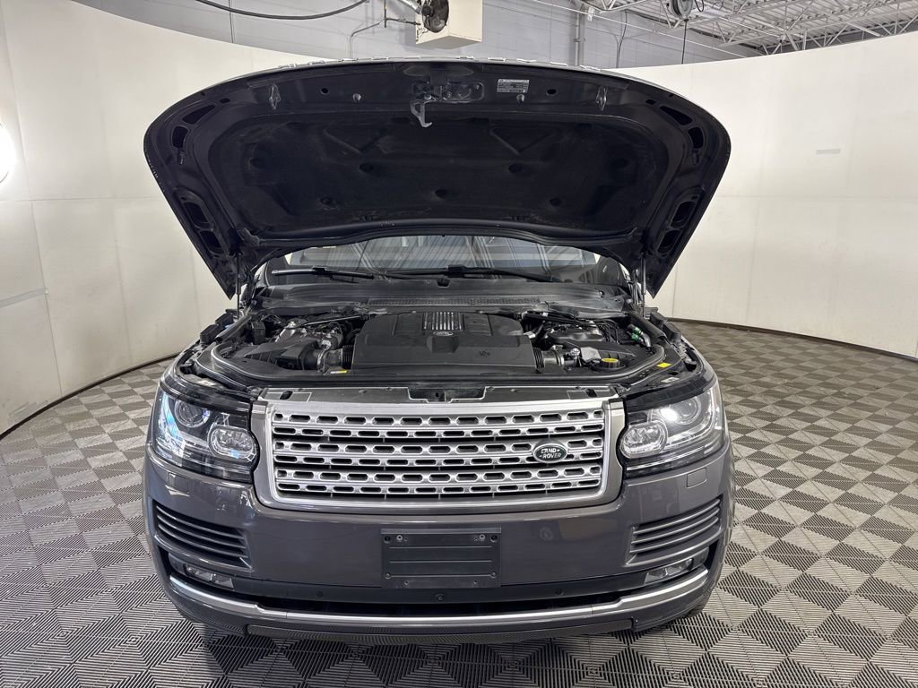 Used 2017 Land Rover Range Rover Supercharged image 3