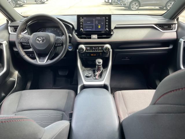 Used 2022 Toyota RAV4 SE w/ Weather & Moonroof Package AWD/4WD image 21