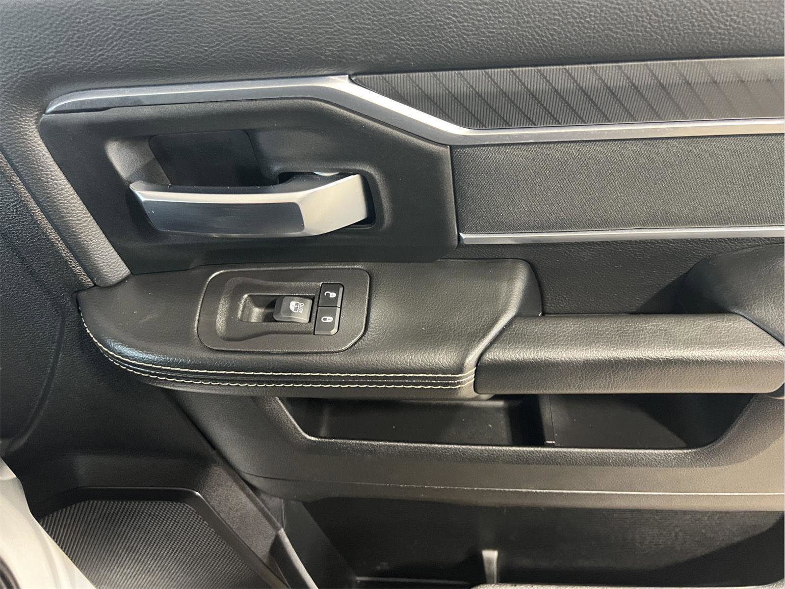 Used 2025 RAM 3500 Big Horn image 14