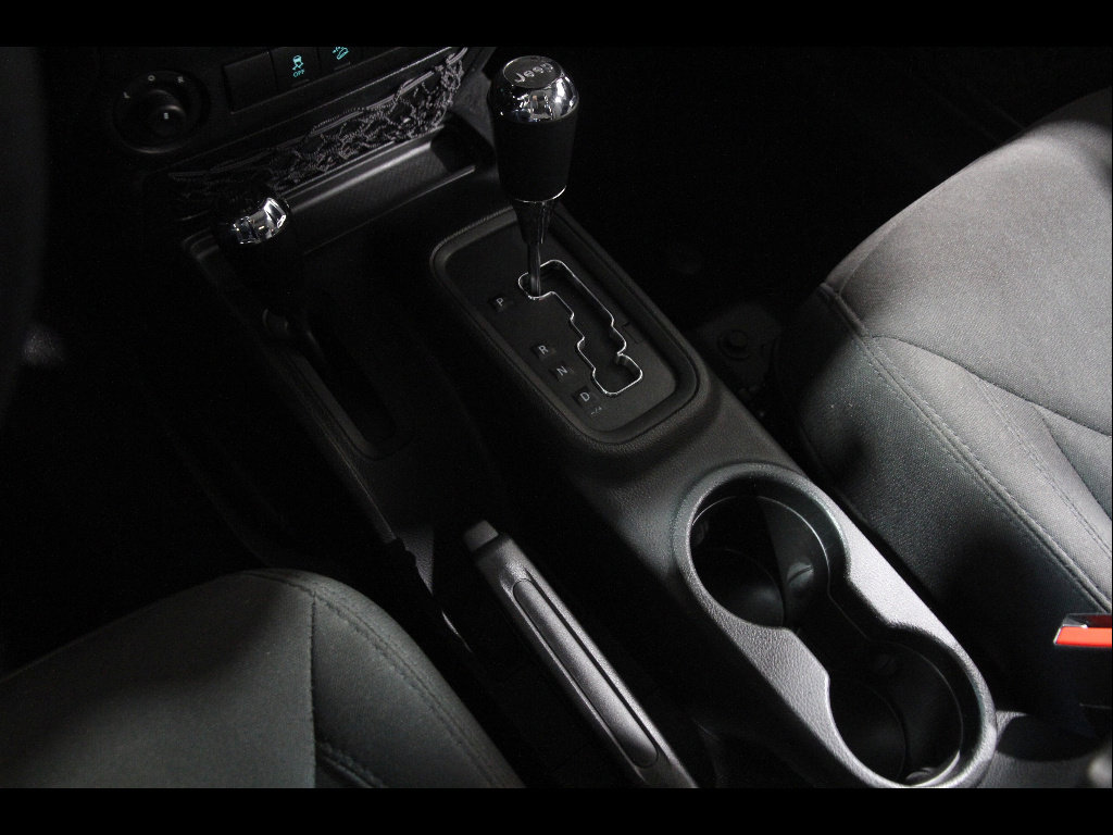 Used 2018 Jeep Wrangler Unlimited Sport S image 12