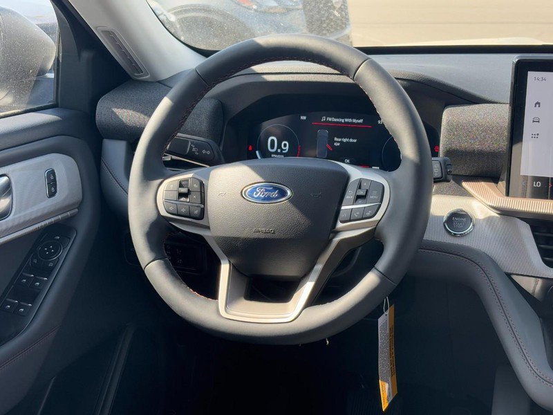 New 2025 Ford Explorer Active image 8