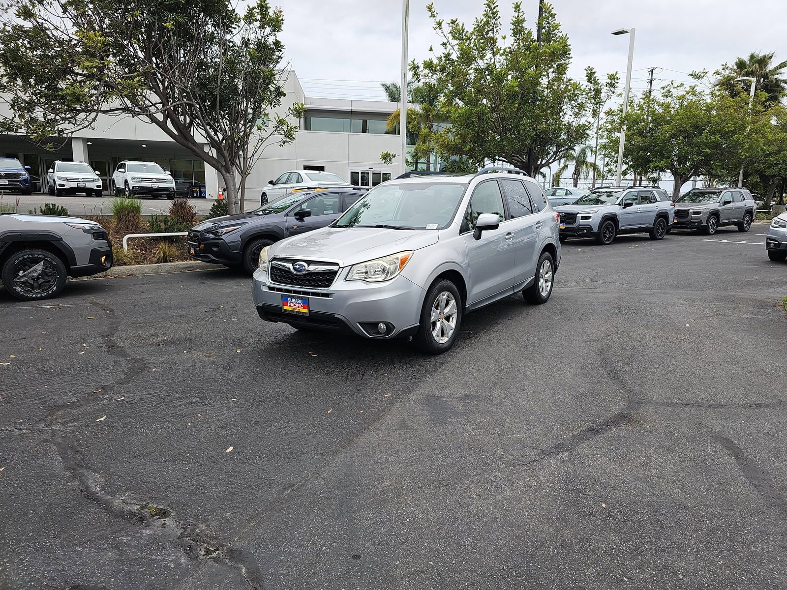 Used 2015 Subaru Forester 2.5i Limited w/ Popular Package #2 image 3