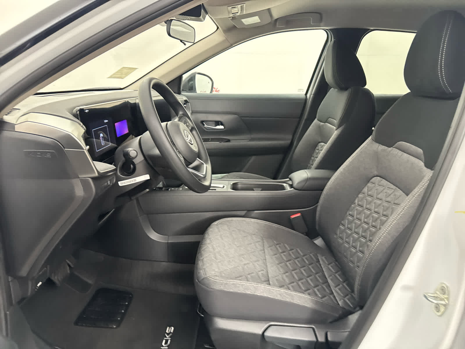 New 2026 Nissan Kicks SV image 10