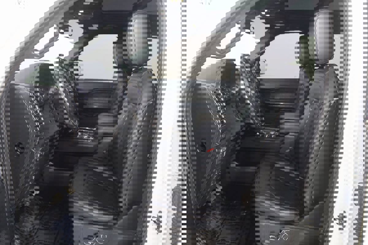 Used 2018 Ford Expedition Limited w/ Equipment Group 302A image 12