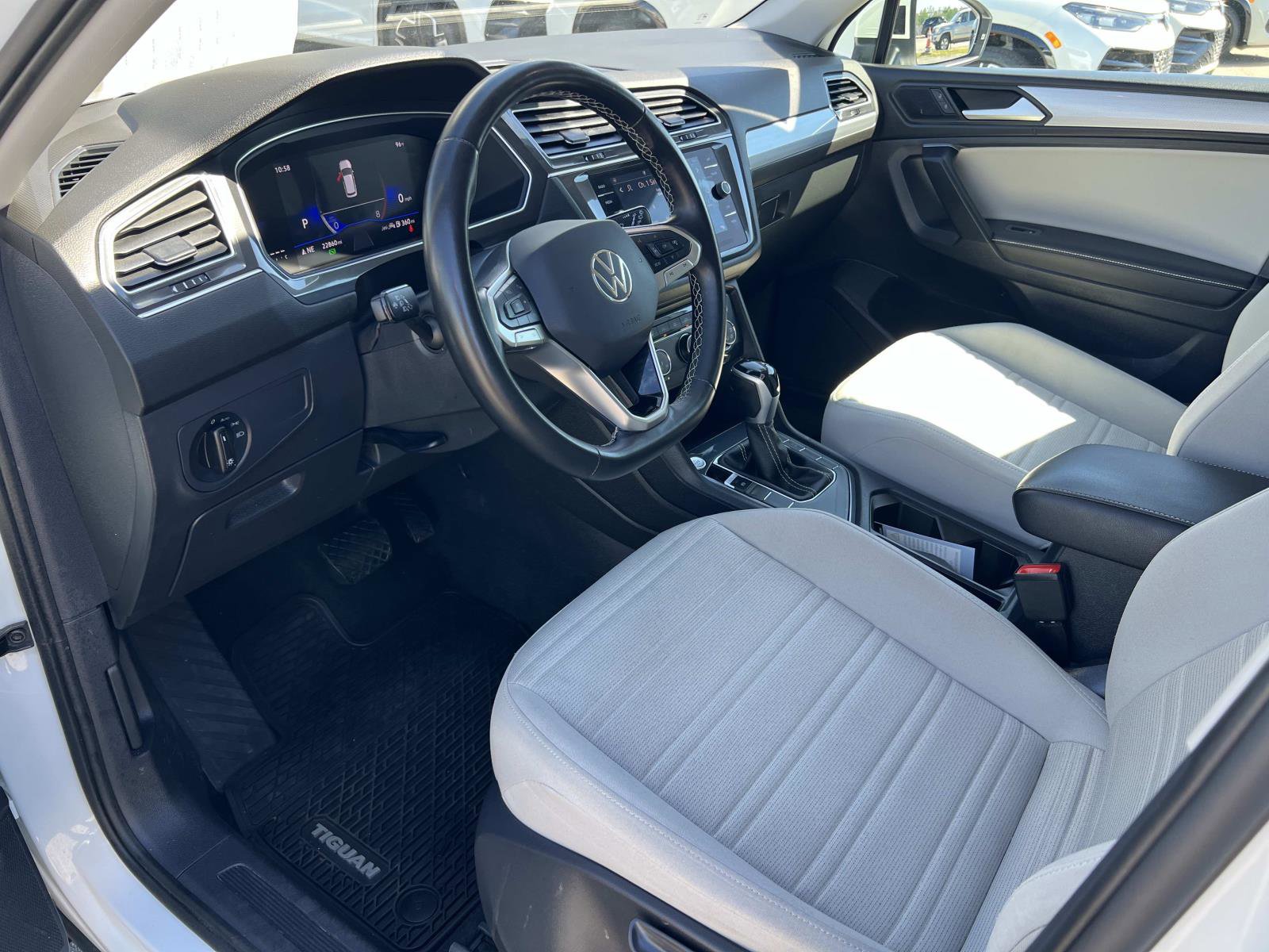 Certified 2024 Volkswagen Tiguan S image 5