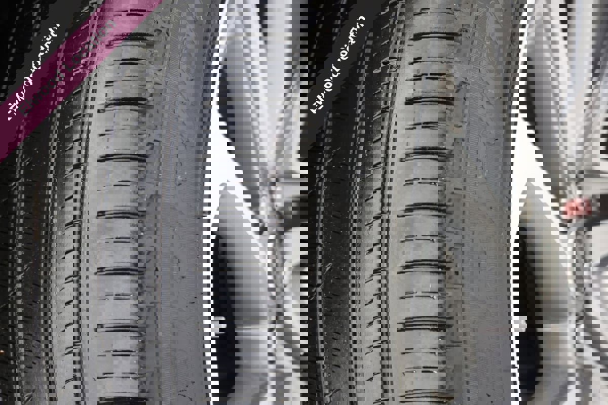 Used 2018 Land Rover Range Rover Sport HSE Dynamic image 15