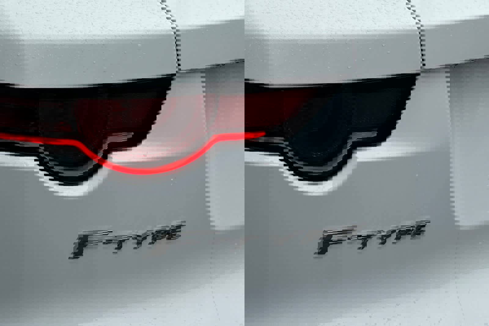 Used 2018 Jaguar F-TYPE R-Dynamic image 34