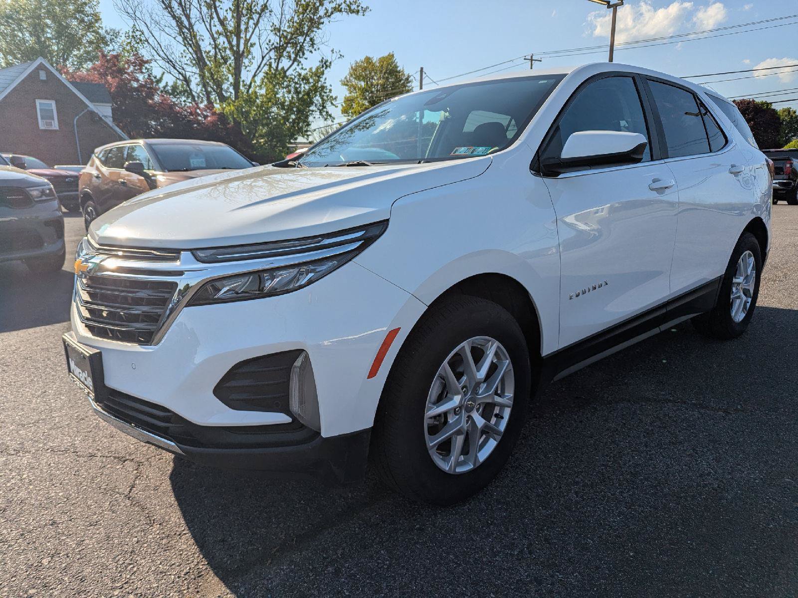 Used 2023 Chevrolet Equinox LT AWD/4WD image 4