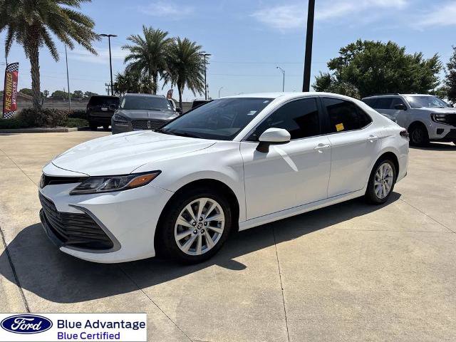 Used 2023 Toyota Camry LE image 5
