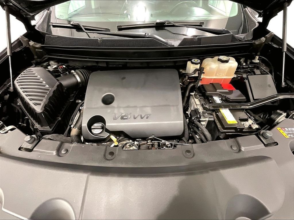 Used 2018 Chevrolet Traverse High Country AWD/4WD image 31
