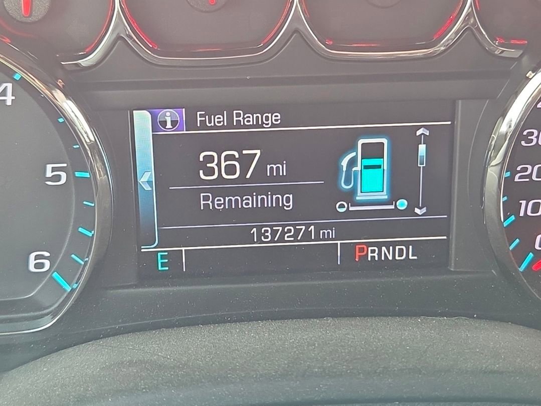 Used 2018 Chevrolet Suburban Premier AWD/4WD image 8