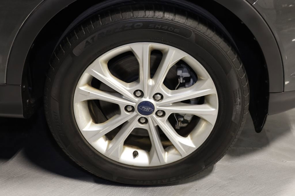 Used 2017 Ford Escape SE w/ SE Cold Weather Package image 33