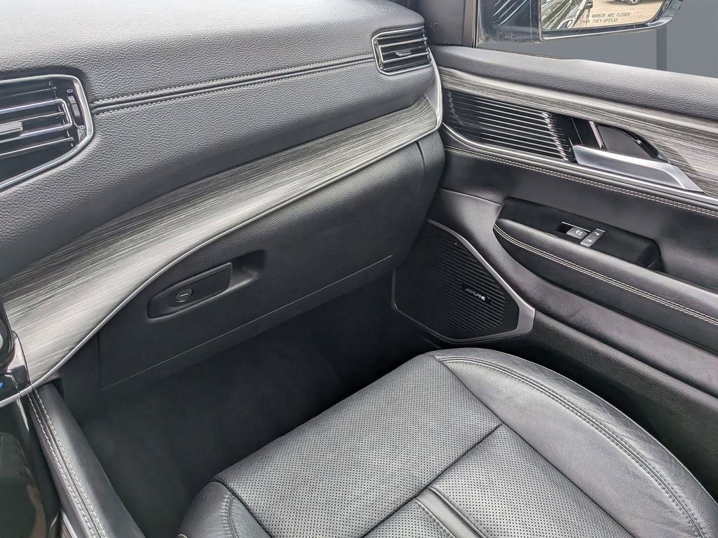 Used 2024 Jeep Wagoneer Series II AWD/4WD image 17