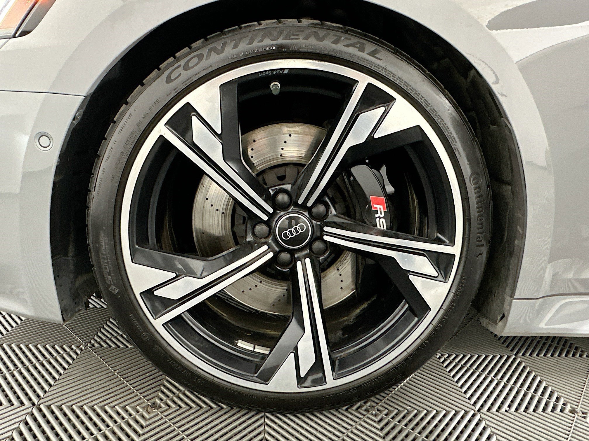 Used 2023 Audi RS 5 w/ RS Driver Assistance Package image 34