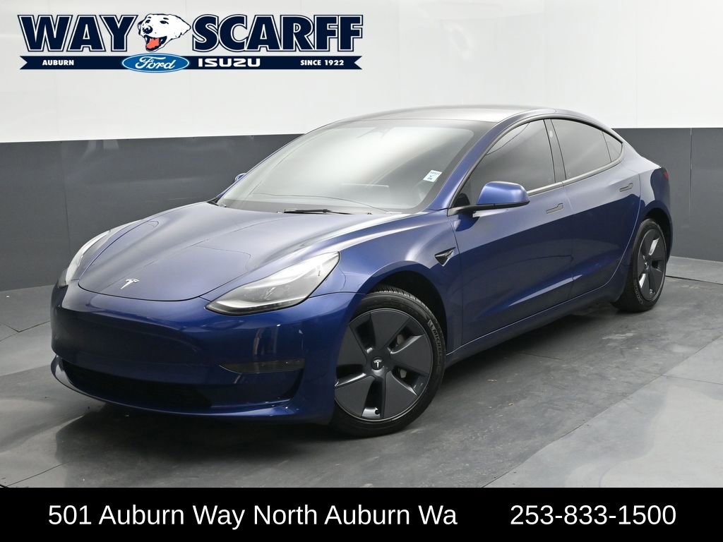 Used 2023 Tesla Model 3 Standard Range image 1