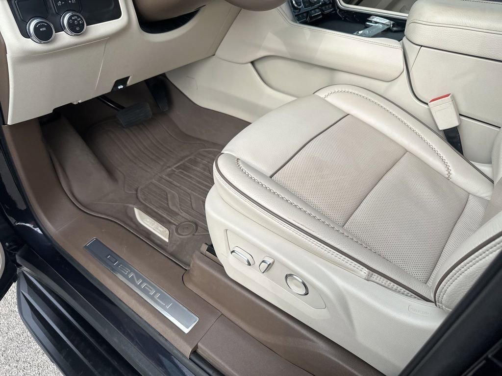 Certified 2023 GMC Yukon XL Denali image 27