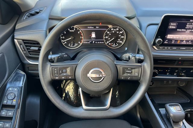 Used 2024 Nissan Rogue S image 19