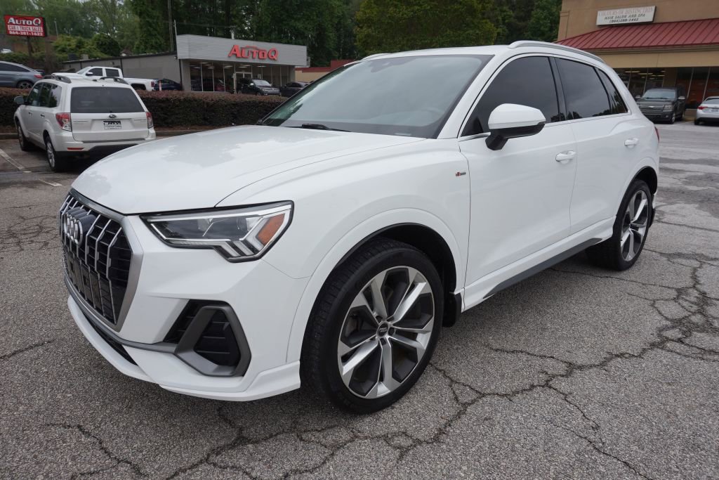 Used 2020 Audi Q3 2.0T Premium Plus w/ Premium Plus Package image 3