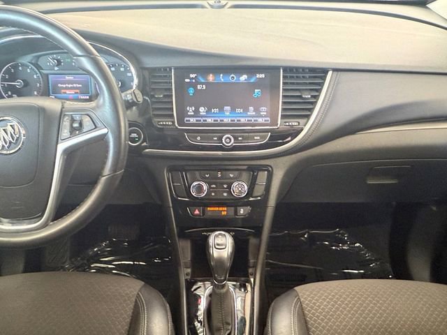 Used 2020 Buick Encore Preferred image 3