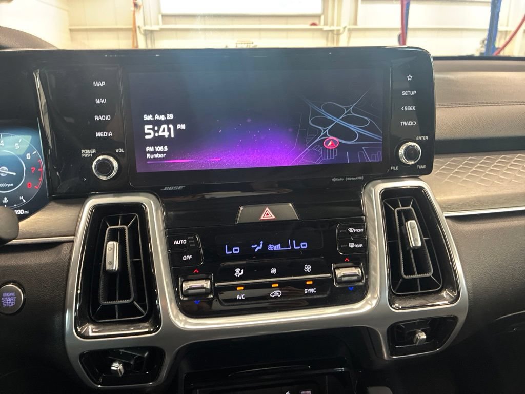 Certified 2023 Kia Sorento SX AWD/4WD image 26