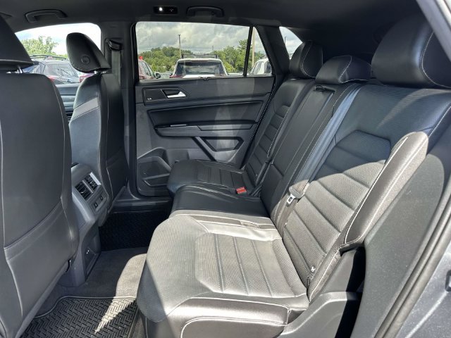 Used 2020 Volkswagen Atlas Cross Sport SEL Premium R-Line AWD/4WD image 17