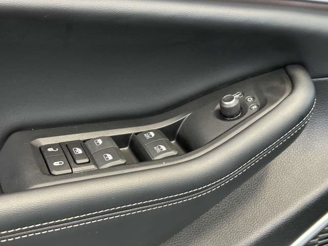 Used 2024 Jeep Grand Cherokee Limited 4xe image 15