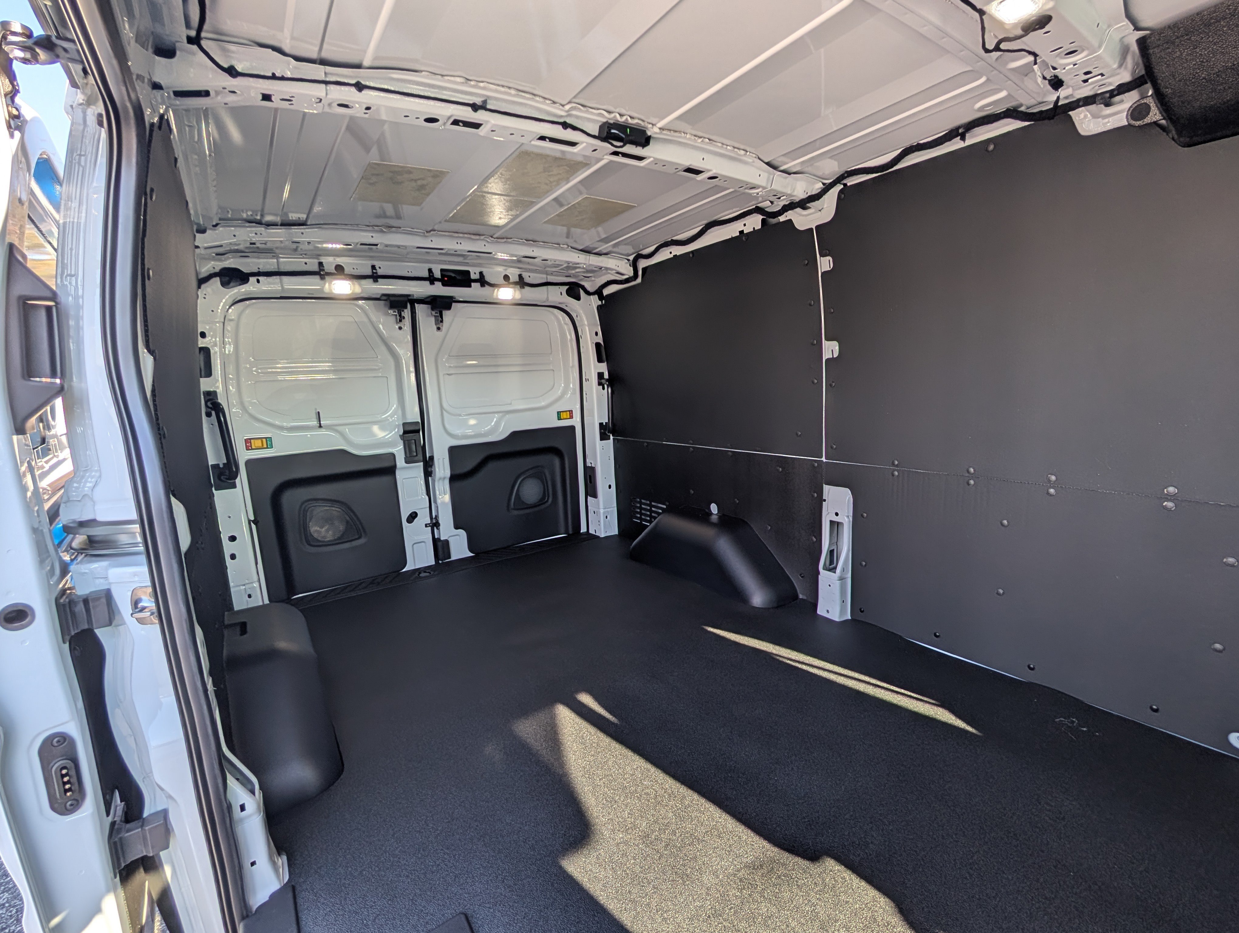 New 2026 Ford Transit 250 Low Roof w/ Load Area Protection Package RWD image 8