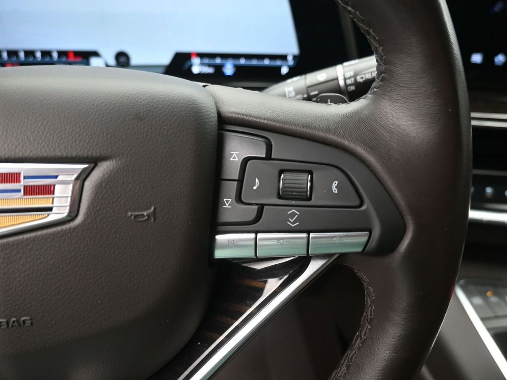 Used 2023 Cadillac Escalade ESV Premium Luxury image 7