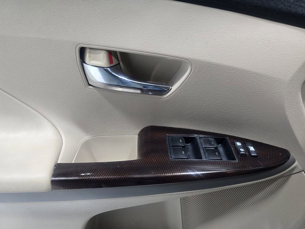 Used 2011 Toyota Venza image 13