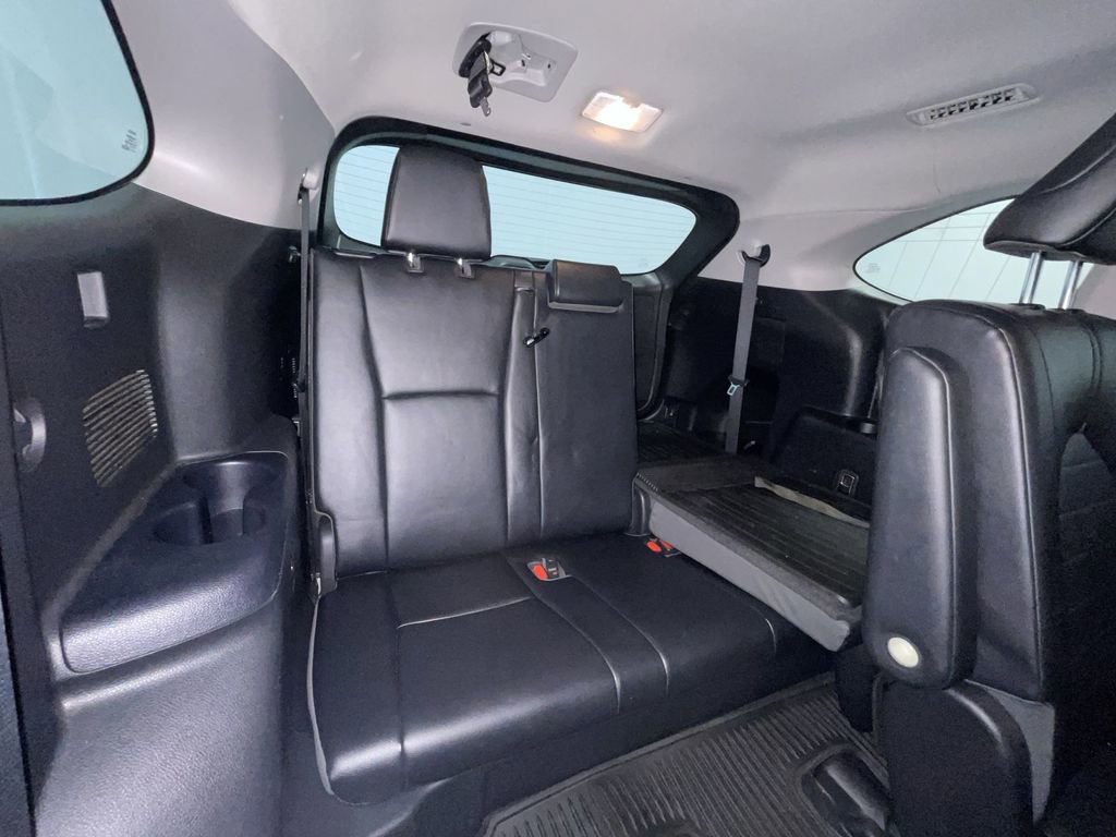 Used 2022 Toyota Highlander XLE image 6