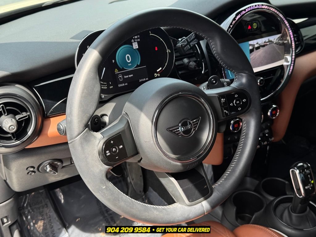 Used 2023 MINI Cooper S w/ Signature Upholstery Package FWD image 15