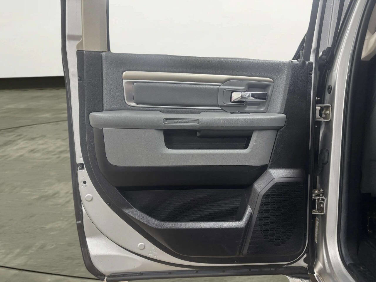 Used 2017 RAM 1500 Big Horn AWD/4WD image 14