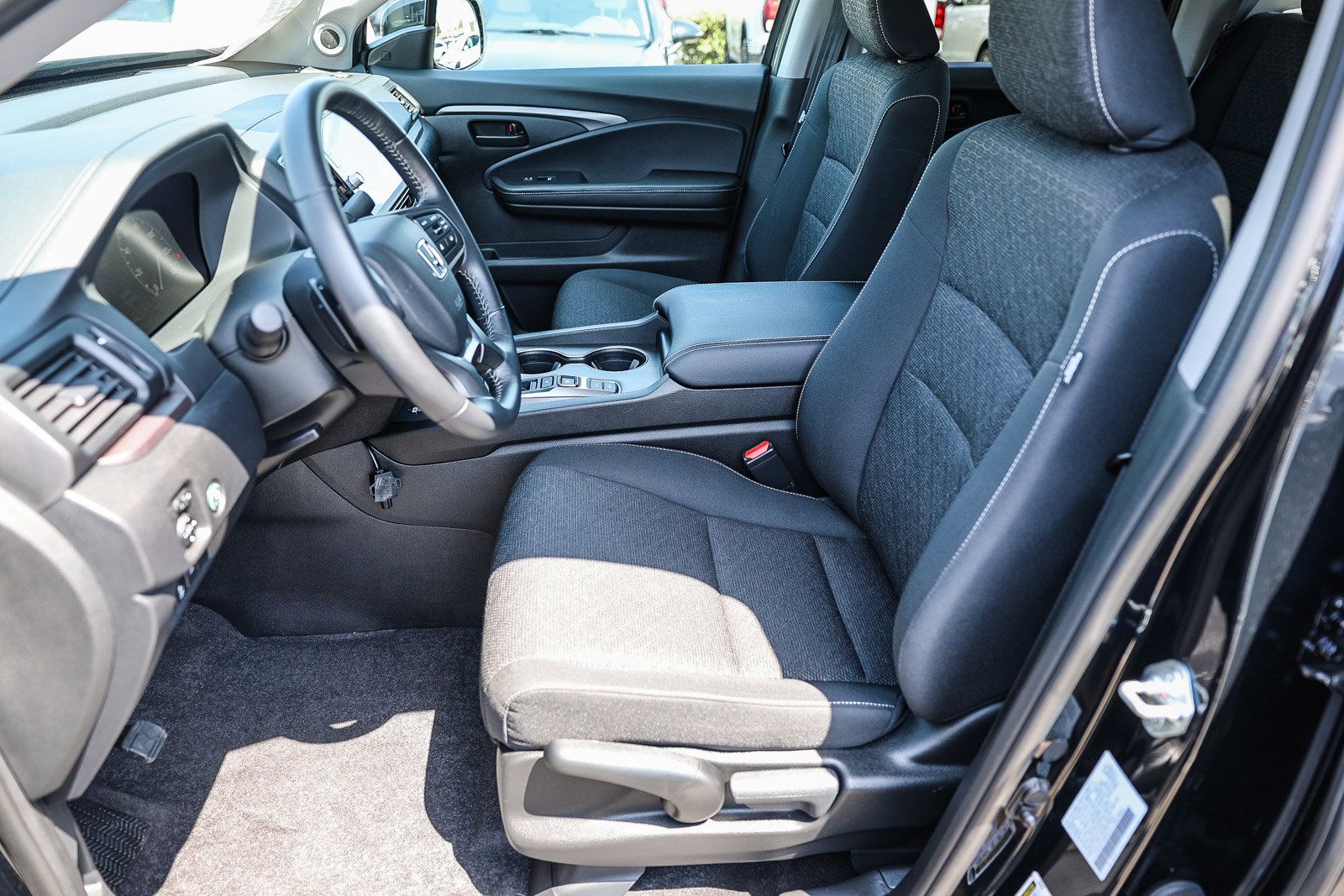 Certified 2025 Honda Ridgeline Sport image 8