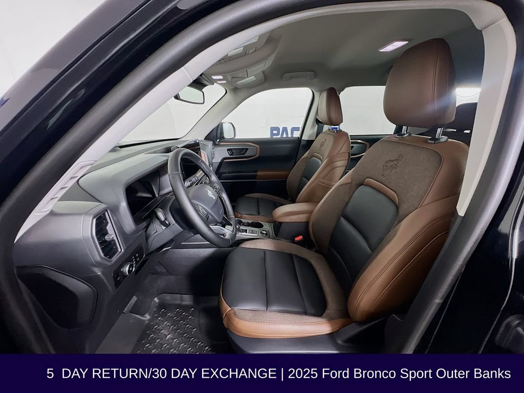 Used 2025 Ford Bronco Sport Outer Banks AWD/4WD image 13