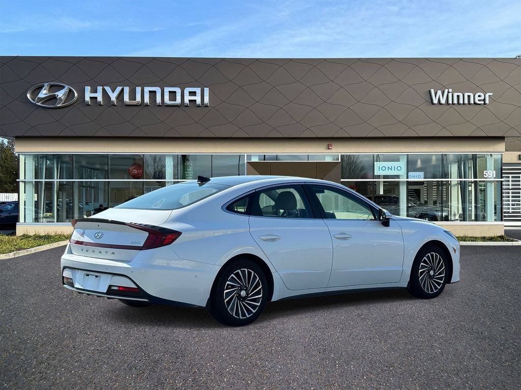 Certified 2022 Hyundai Sonata Limited FWD image 4