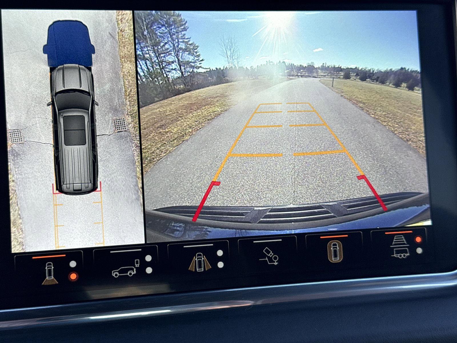 Used 2023 GMC Yukon Denali Ultimate image 24